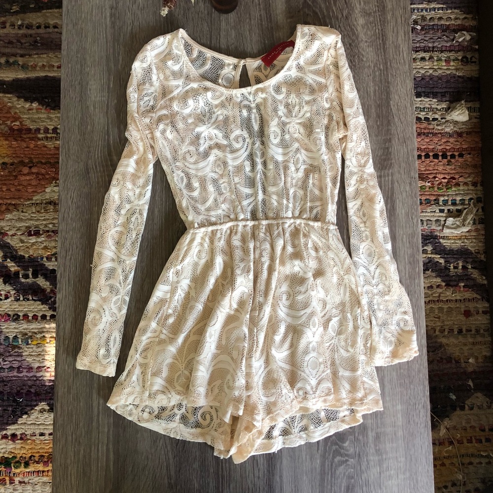 Akira romper